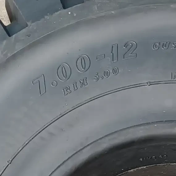 https://www.xenangjapan.vn/san-pham/lop-xe-nang-700-12-dunlop