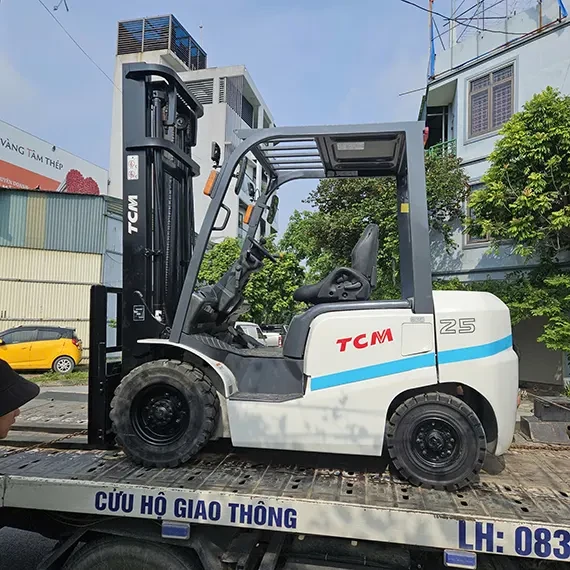 Bán Xe Nâng Cũ Tại Hà Nội: Hướng Dẫn Chọn Mua & Địa Chỉ Uy Tín