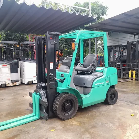 Xe Nâng Bãi 2.5 Tấn – Lựa Chọn Hoàn Hảo Cho Doanh Nghiệp Tiết Kiệm Chi Phí