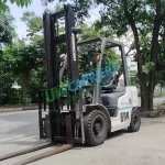 Xe nâng Unicarriers dầu 2.5 tấn đời 2018