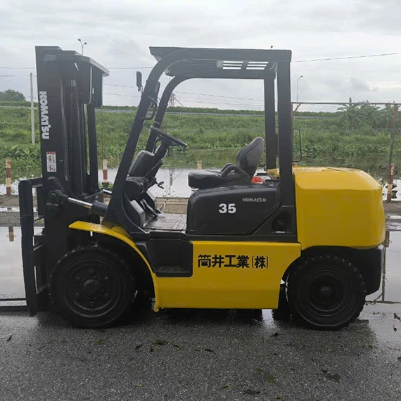 https://www.xenangjapan.vn/san-pham/xe-nang-komatsu-35-tan-may-dau-so-tu-dong